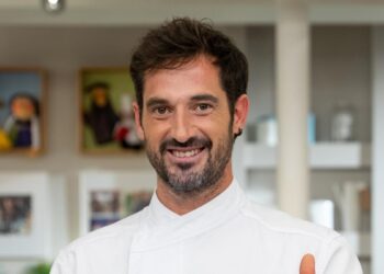 El arraigo de los Arguiñano en Zarauz: «Todos los hermanos vivimos en la misma calle; es un lujo poder estar juntos» El arraigo de los Arguiñano en Zarauz: «Todos los hermanos vivimos en la misma calle; es un lujo poder estar juntos»