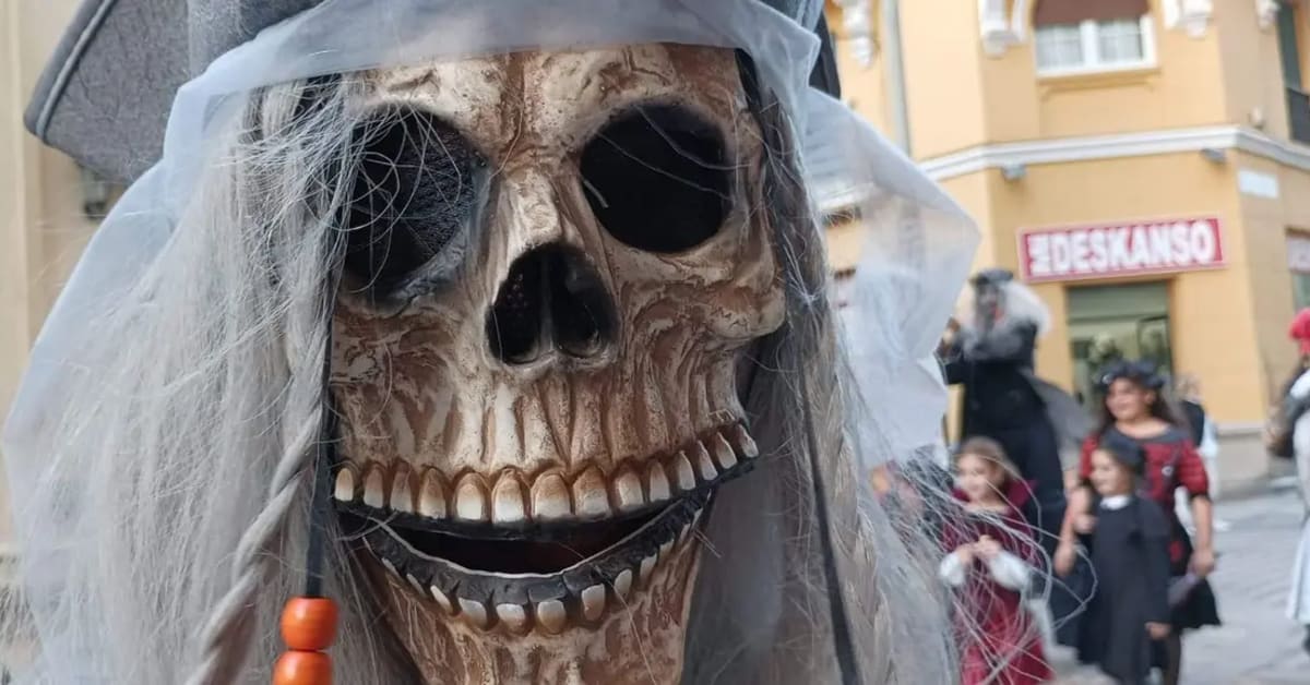 El 2 de noviembre será laborable en Ceuta tras el traslado del festivo del 1 de noviembre