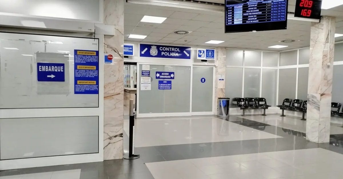 Cobraban hasta 6.000 euros por DNI: 45 detenidos en Ceuta en una macrooperación en el puerto marítimo