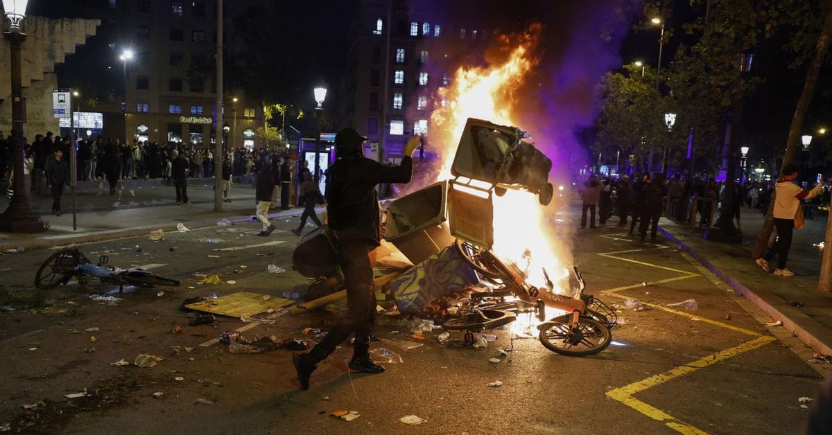 Un canal de Telegram convoca una protesta violenta en Palma y los comerciantes exigen medidas preventivas Un canal de Telegram convoca una protesta violenta en Palma y los comerciantes exigen medidas preventivas