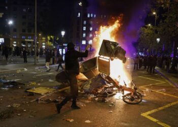 Un canal de Telegram convoca una protesta violenta en Palma y los comerciantes exigen medidas preventivas Un canal de Telegram convoca una protesta violenta en Palma y los comerciantes exigen medidas preventivas