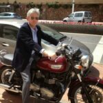 Carlos Pavón en moto