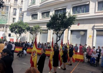 Renace Ceuta y Salvemos Ceuta convocan una jura de bandera popular este sábado en el Revellín