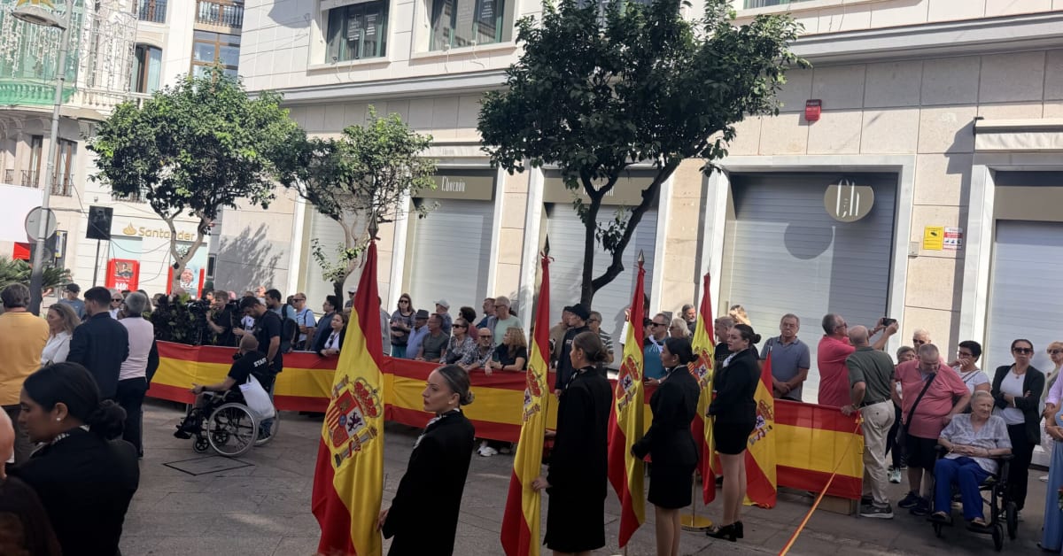 Renace Ceuta y Salvemos Ceuta convocan una jura de bandera popular este sábado en el Revellín