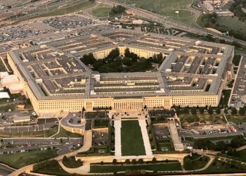 El Pentágono activa el plan «Fortress» y blinda sus bases para resistir 90 días en caso de una guerra mundial El Pentágono activa el plan «Fortress» y blinda sus bases para resistir 90 días en caso de una guerra mundial