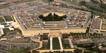 El Pentágono activa el plan «Fortress» y blinda sus bases para resistir 90 días en caso de una guerra mundial El Pentágono activa el plan «Fortress» y blinda sus bases para resistir 90 días en caso de una guerra mundial