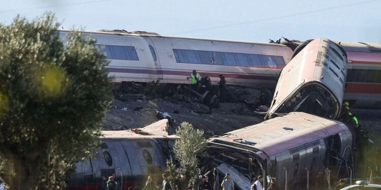 Accidente ferroviario en Toledo deja 68 muertos por fallos técnicos y humanos