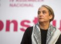 Ada Colau se ofrece a renunciar al liderazgo de Frente Amplio para salvar la confluencia con Podemos antes del límite del 29-N Ada Colau se ofrece a renunciar al liderazgo de Frente Amplio para salvar la confluencia con Podemos antes del límite del 29-N