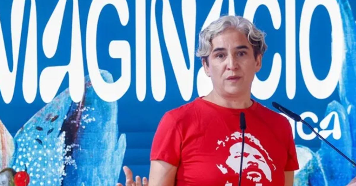 Ada Colau se abre a liderar la candidatura de Frente Amplio si logra integrar a Podemos Ada Colau se abre a liderar la candidatura de Frente Amplio si logra integrar a Podemos