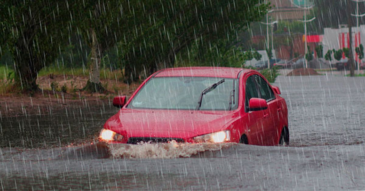 La AEMET eleva a nivel rojo el aviso por lluvias torrenciales en Valencia y Castellón