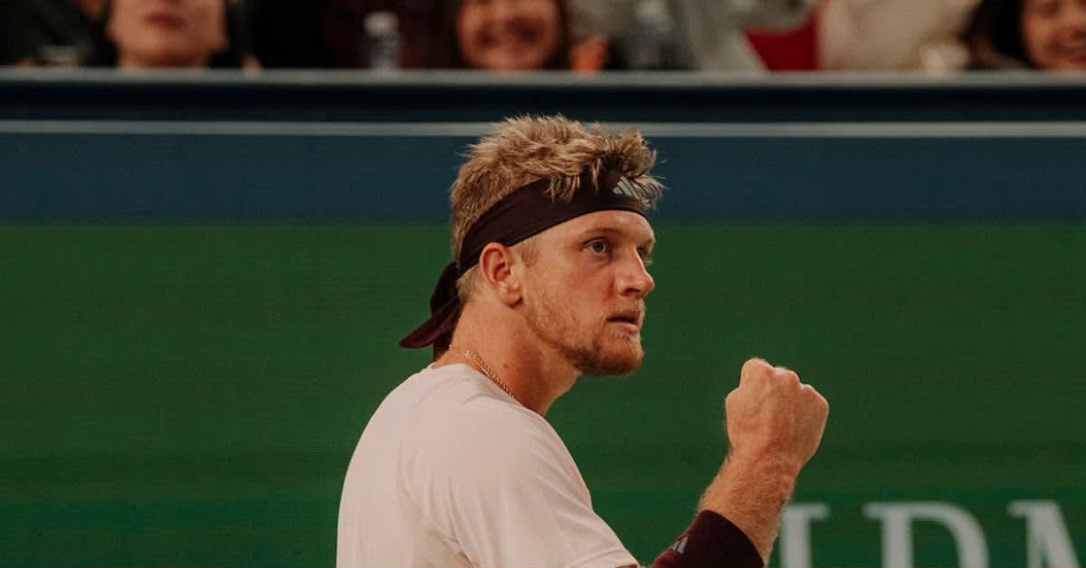 Alejandro Davidovich hace historia al ganar su primer Masters 1000 y se convierte en el primer español campeón en Shanghái Alejandro Davidovich hace historia al ganar su primer Masters 1000 y se convierte en el primer español campeón en Shanghái