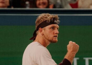 Alejandro Davidovich hace historia al ganar su primer Masters 1000 y se convierte en el primer español campeón en Shanghái Alejandro Davidovich hace historia al ganar su primer Masters 1000 y se convierte en el primer español campeón en Shanghái