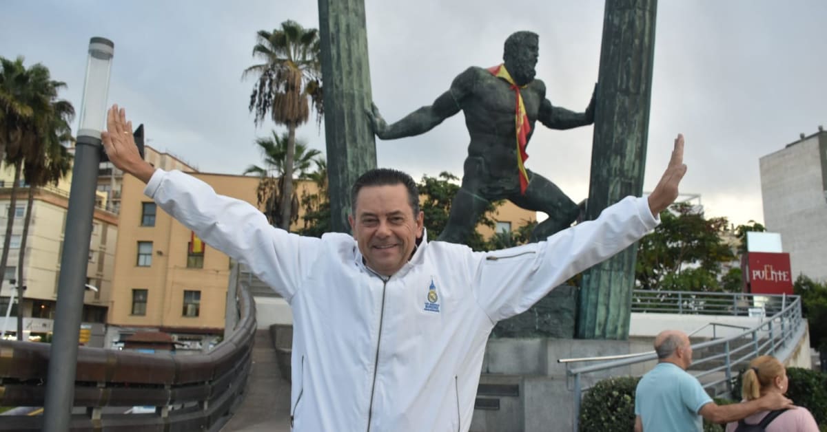 Tomás Roncero visita Ceuta «para abrazar a los caballas» y mostrar su apoyo tras los momentos difíciles vividos en la ciudad