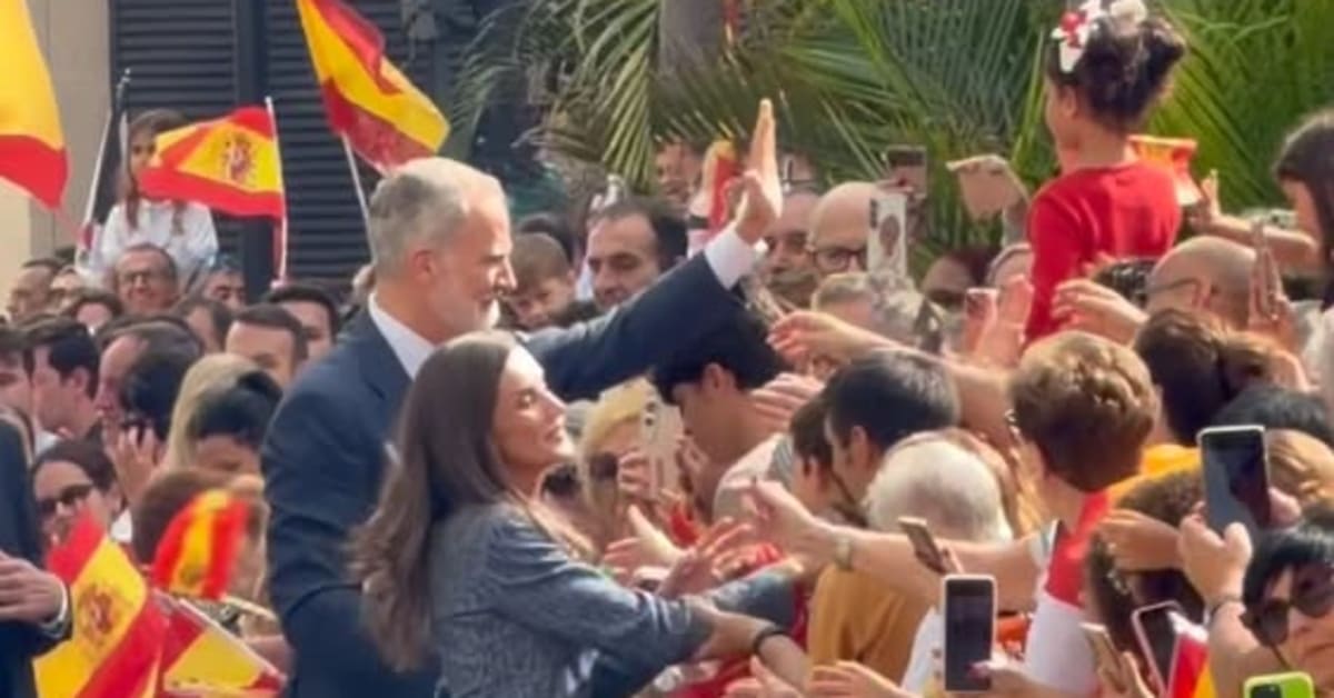 Los Reyes de España visitan Ceuta y son recibidos con entusiasmo
