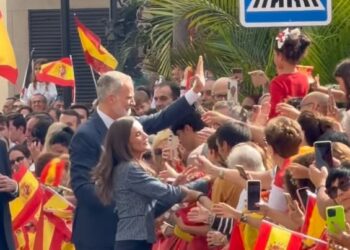 Los Reyes de España visitan Ceuta y son recibidos con entusiasmo