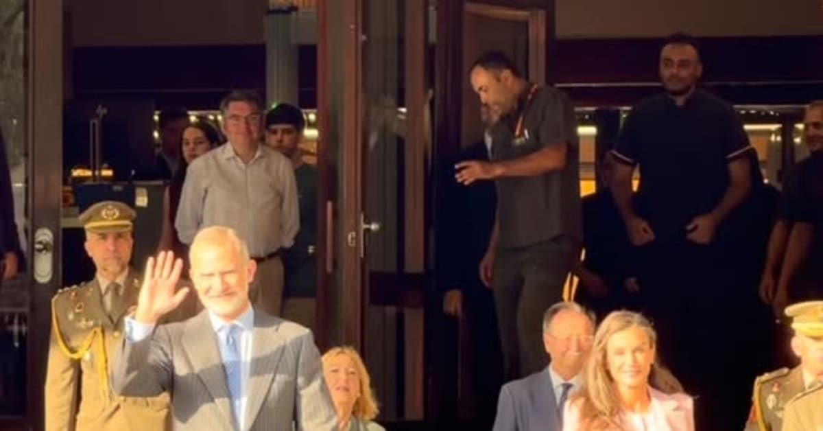Juan Vivas despide a los Reyes de España en Ceuta