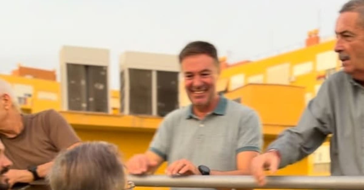 El presidente Juan Vivas se reúne con vecinos en Bermudo Soriano