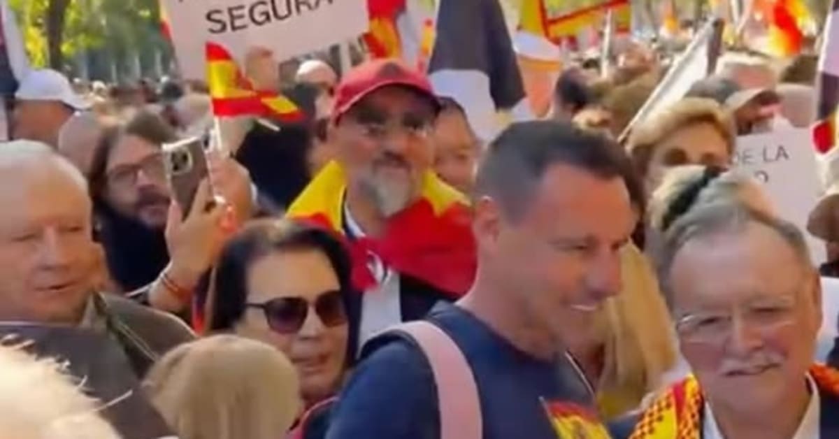 Juan Vivas asiste a la manifestación en Madrid por Ceuta Juan Vivas asiste a la manifestación en Madrid por Ceuta