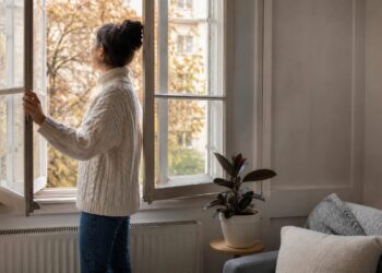 Ventilación y humedad en otoño: cómo preparar la casa para el cambio de temperatura en Ceuta