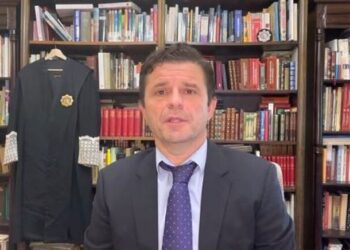 El juez Pedraz imputa a José Luis Sáenz de Tejada por su presunta implicación en una red del PSOE El juez Pedraz imputa a José Luis Sáenz de Tejada por su presunta implicación en una red del PSOE