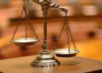 El Tribunal Superior de Justicia de Navarra anula el despido de una directora en baja médica El Tribunal Superior de Justicia de Navarra anula el despido de una directora en baja médica
