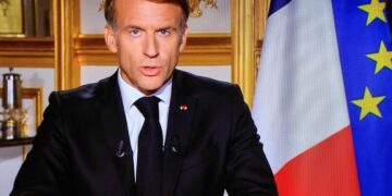 Macron anuncia la prohibición de las manifestaciones convocadas «sin legitimidad» en toda Francia Macron anuncia la prohibición de las manifestaciones convocadas «sin legitimidad» en toda Francia