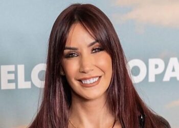 Fani Carbajo responde a las críticas tras su operación estética de ‘lip lift’ y denuncia situaciones de acoso en redes sociales