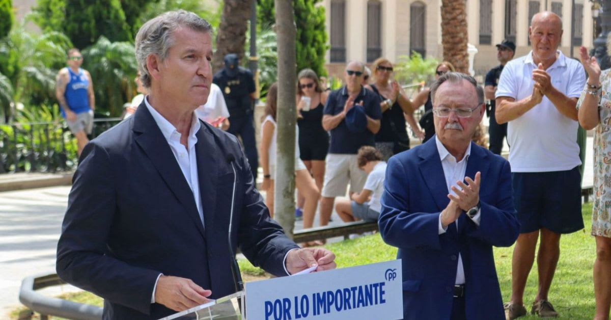 Feijóo abre la precampaña del 29-N en Ceuta y promete usar a las Fuerzas Armadas para «recuperar la normalidad» en la ciudad autónoma Feijóo abre la precampaña del 29-N en Ceuta y promete usar a las Fuerzas Armadas para «recuperar la normalidad» en la ciudad autónoma