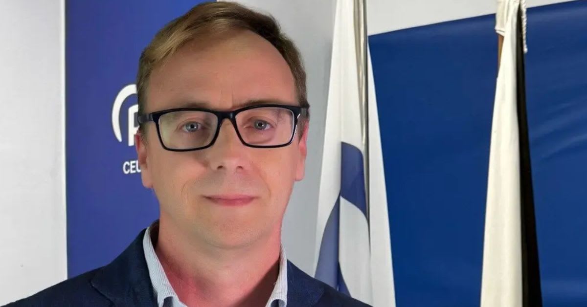 Guillermo Martínez afea a Sánchez el «olvido» de Ceuta en su discurso de adelanto electoral