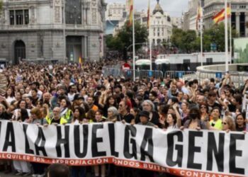 UGT y CCOO se suman a la presión social y convocan una huelga general por la vivienda previa a las elecciones