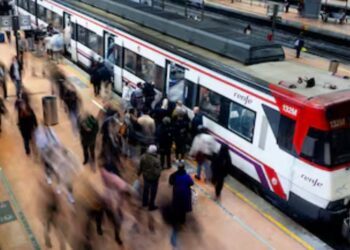 Huelga de maquinistas de Renfe este 29 de octubre: horarios, servicios mínimos y afecciones en AVE y Cercanías Huelga de maquinistas de Renfe este 29 de octubre: horarios, servicios mínimos y afecciones en AVE y Cercanías
