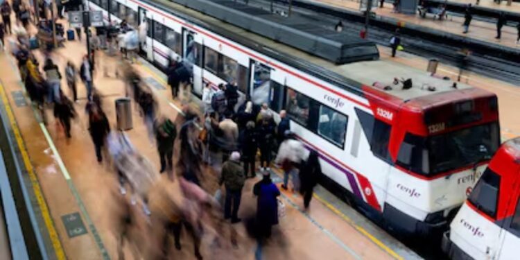 Huelga de maquinistas de Renfe este 29 de octubre: horarios, servicios mínimos y afecciones en AVE y Cercanías