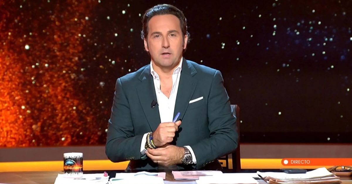 Iker Jiménez responde a la polémica y advierte a sus detractores: «Si a mi equipo le pasa algo, se van a enterar de lo que vale un peine» Iker Jiménez responde a la polémica y advierte a sus detractores: «Si a mi equipo le pasa algo, se van a enterar de lo que vale un peine»
