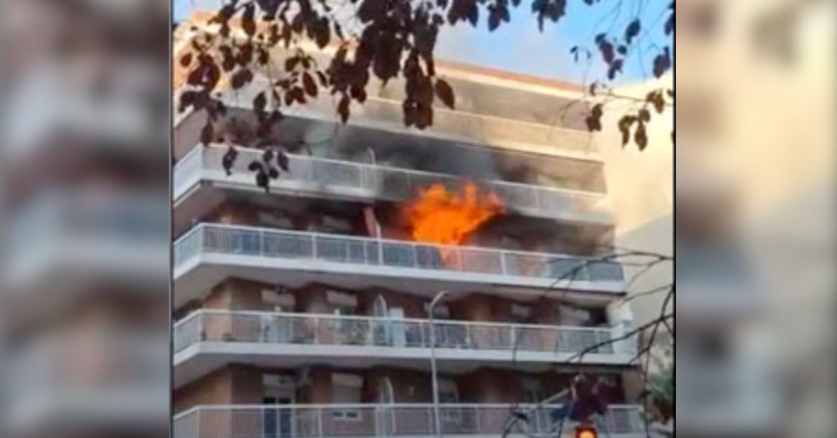 Muere un hombre de 95 años en un incendio en una vivienda del barrio de Sants-Badal en Barcelona Muere un hombre de 95 años en un incendio en una vivienda del barrio de Sants-Badal en Barcelona