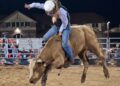 India Rose, hija de Elsa Pataky y Chris Hemsworth, se proclama campeona de un rodeo de monta de toro como única participante femenina India Rose, hija de Elsa Pataky y Chris Hemsworth, se proclama campeona de un rodeo de monta de toro como única participante femenina