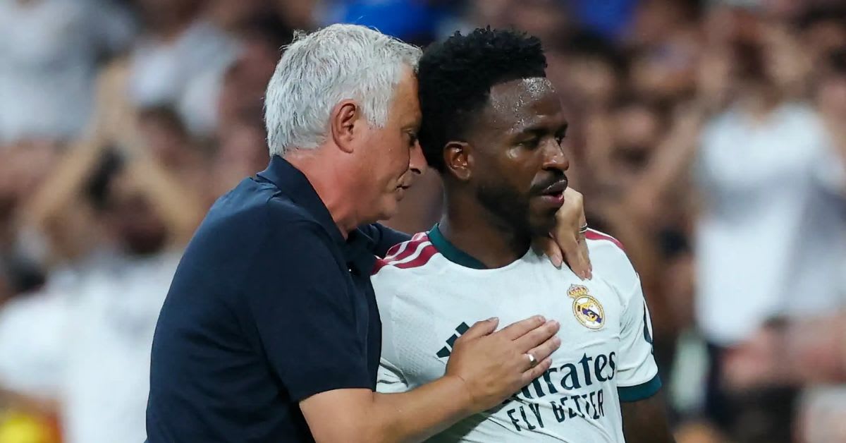 Jose Mourinho analiza los pitos del Santiago Bernabéu a Vinícius Júnior: «En tu casa te hace daño» Jose Mourinho analiza los pitos del Santiago Bernabéu a Vinícius Júnior: «En tu casa te hace daño»