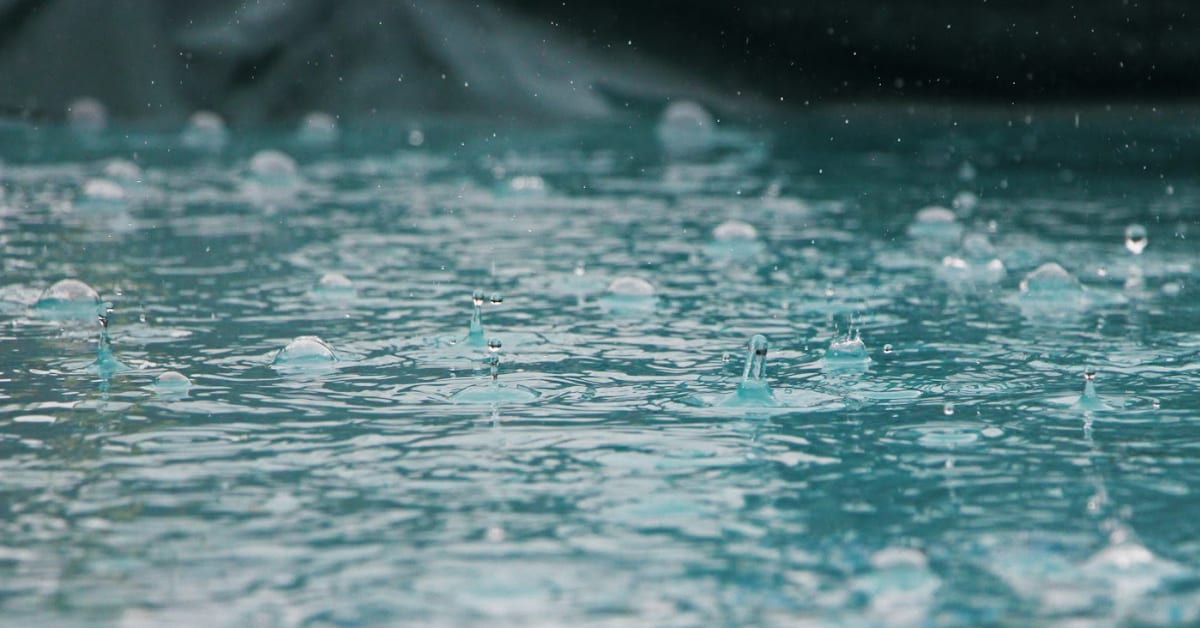 La Aemet advierte de lluvias torrenciales y posibles inundaciones en el este peninsular La Aemet advierte de lluvias torrenciales y posibles inundaciones en el este peninsular