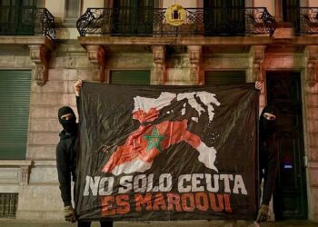 Ultras de un club militar marroquí provocan en la Embajada de España en Bruselas: «No sólo Ceuta es marroquí»