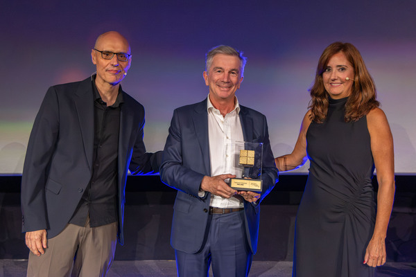 TD SYNNEX recibe tres premios ChannelWatch como Distribuidor del Año 2026
