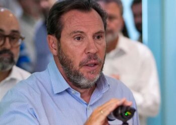 Óscar Puente reconoce un fallo en el sistema de seguridad y una «inexplicable» reanudación de la marcha en el accidente ferroviario de Urda