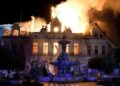 Protestas en Francia dejan un muerto y 1.200 detenidos Protestas en Francia dejan un muerto y 1.200 detenidos
