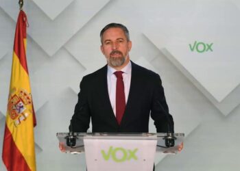 Santiago Abascal mantiene su agenda tras el accidente ferroviario de Urda: «No vamos a utilizar el luto para acallar denuncias» Santiago Abascal mantiene su agenda tras el accidente ferroviario de Urda: «No vamos a utilizar el luto para acallar denuncias»
