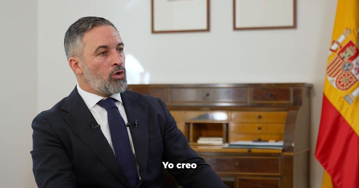 Vox Ceuta comparte entrevista de Santiago Abascal Vox Ceuta comparte entrevista de Santiago Abascal