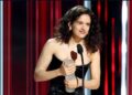 Rosalía triunfa en los Premios Billboard Latinos con tres galardones y una encendida defensa de la música en español Rosalía triunfa en los Premios Billboard Latinos con tres galardones y una encendida defensa de la música en español