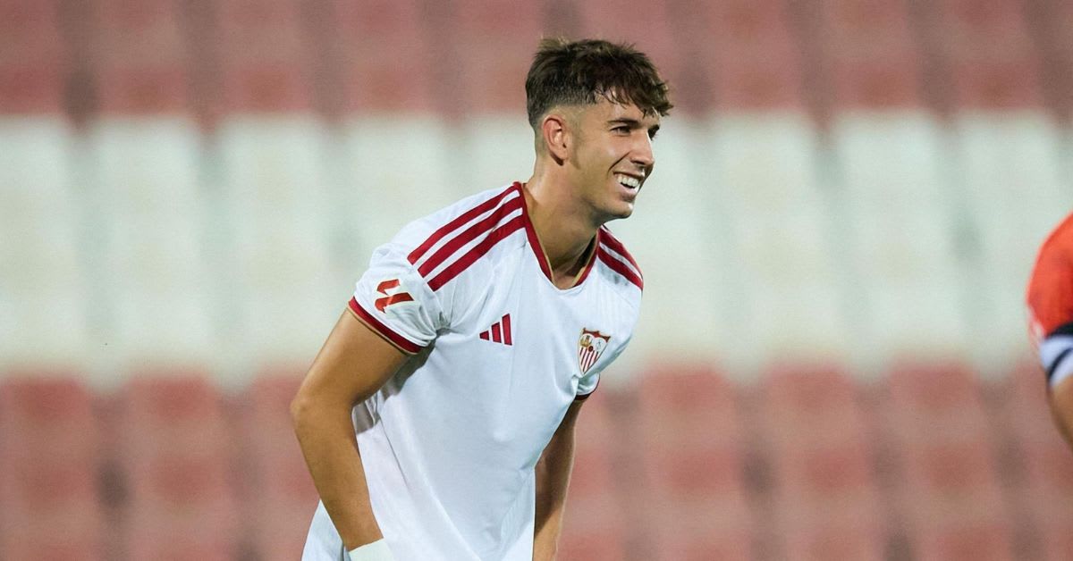 Saltan las alarmas en el Sevilla FC: Miguel Sierra se retira entre lágrimas por una lesión en el hombro ante el Levante Saltan las alarmas en el Sevilla FC: Miguel Sierra se retira entre lágrimas por una lesión en el hombro ante el Levante