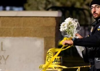 Un tiroteo en una escuela primaria deja cuatro muertos, incluidos tres niños y un profesor