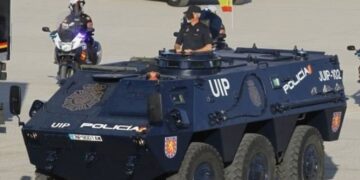 La Policía Nacional refuerza la seguridad en Ceuta con vehículos blindados de la UIP ante el desalojo de asentamientos y la visita Real La Policía Nacional refuerza la seguridad en Ceuta con vehículos blindados de la UIP ante el desalojo de asentamientos y la visita Real
